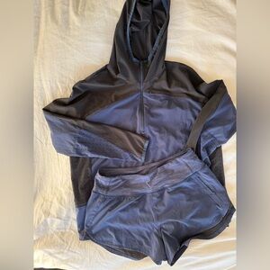 Outdoor Voices Windbreaker set size Small. Shorts and Jacket sold together